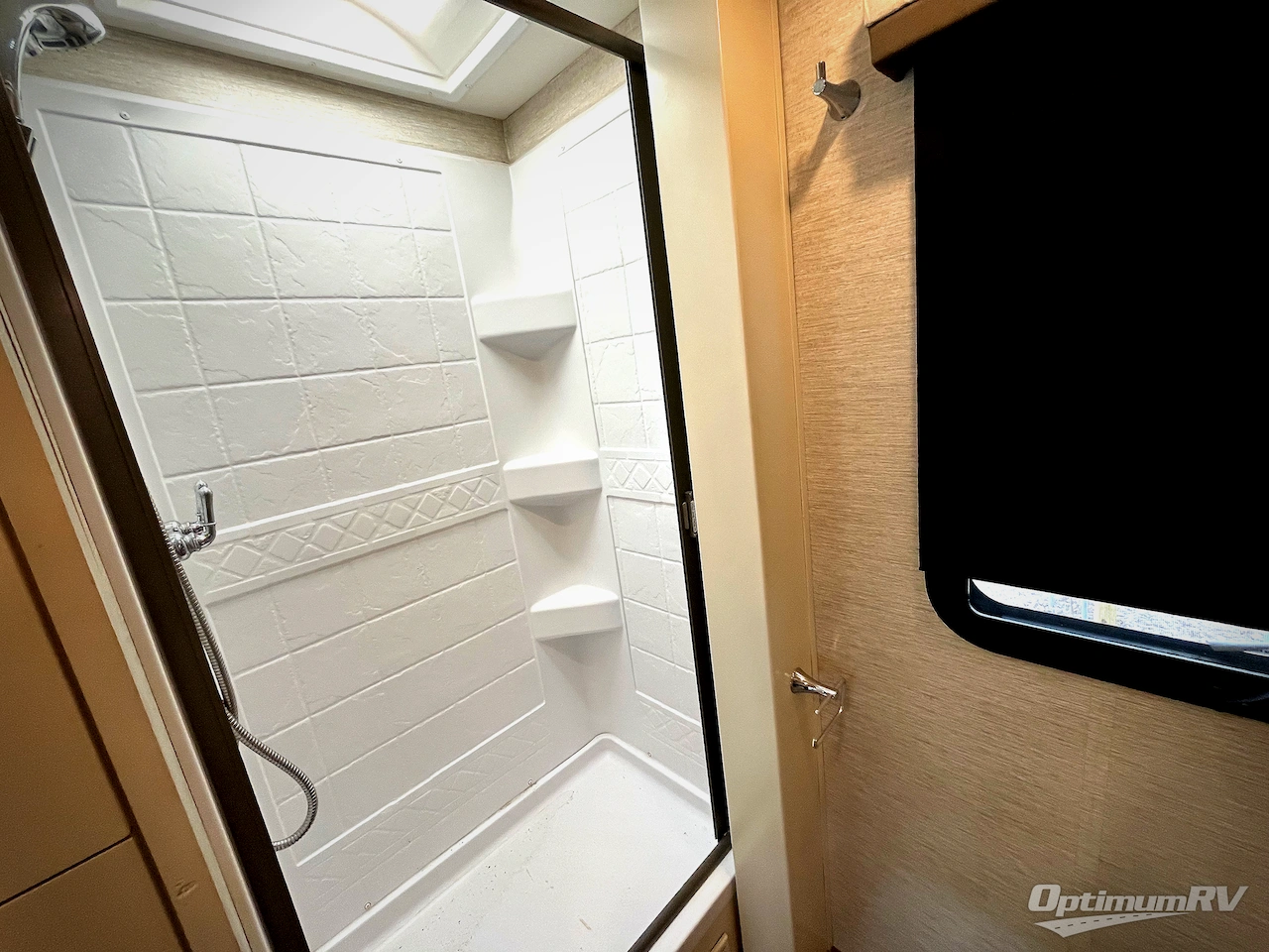 2020 Tiffin Wayfarer 25RW Photo 24