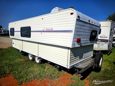 1999 Hi-Lo Trailer Towlite 294T RV Photo 3