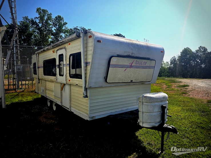 1999 Hi-Lo Trailer Towlite 294T RV Photo 1