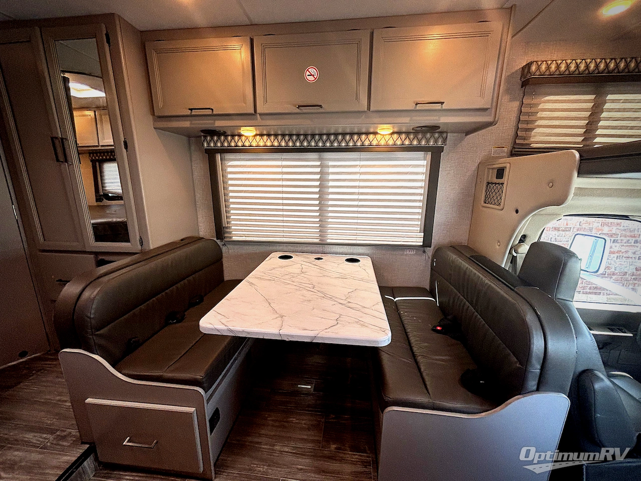 2024 Thor Four Winds 22E Photo 10
