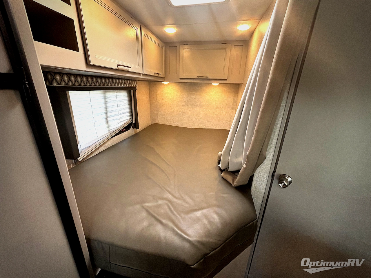 2024 Thor Four Winds 22E Photo 11