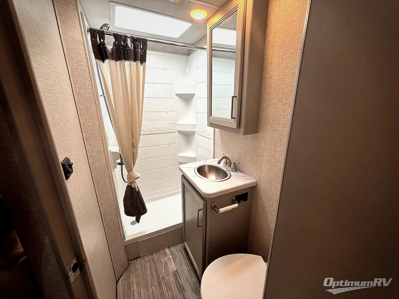 2024 Thor Four Winds 22E Photo 13