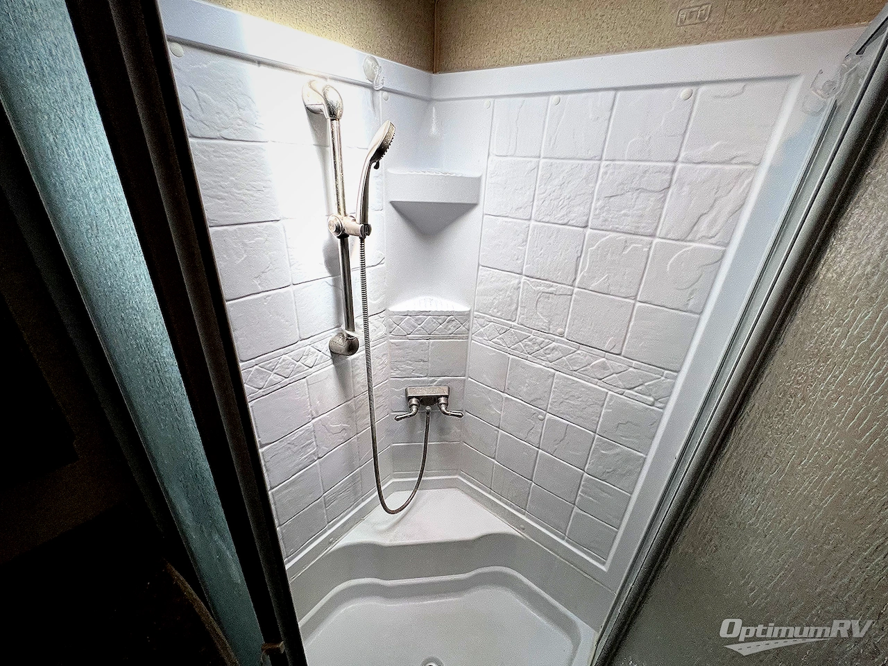 2020 Northwood Arctic Fox Grande Ronde 35-5Z Photo 17