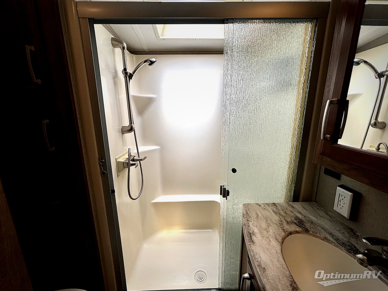 2017 Keystone Montana 3950BR Photo 11