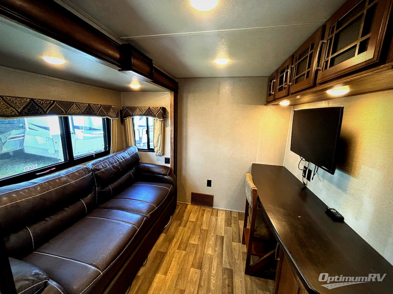 2017 Keystone Montana 3950BR Photo 14