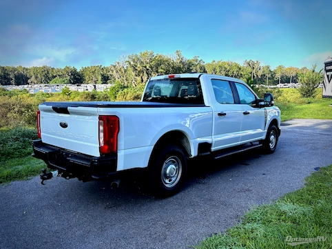 2024 Ford Super Duty F250 RV Photo 2