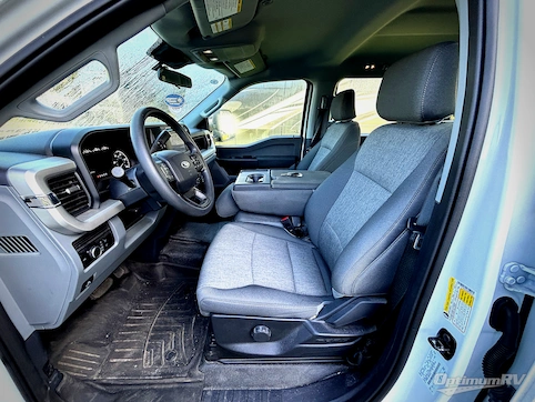 2024 Ford Super Duty F250 RV Photo 4