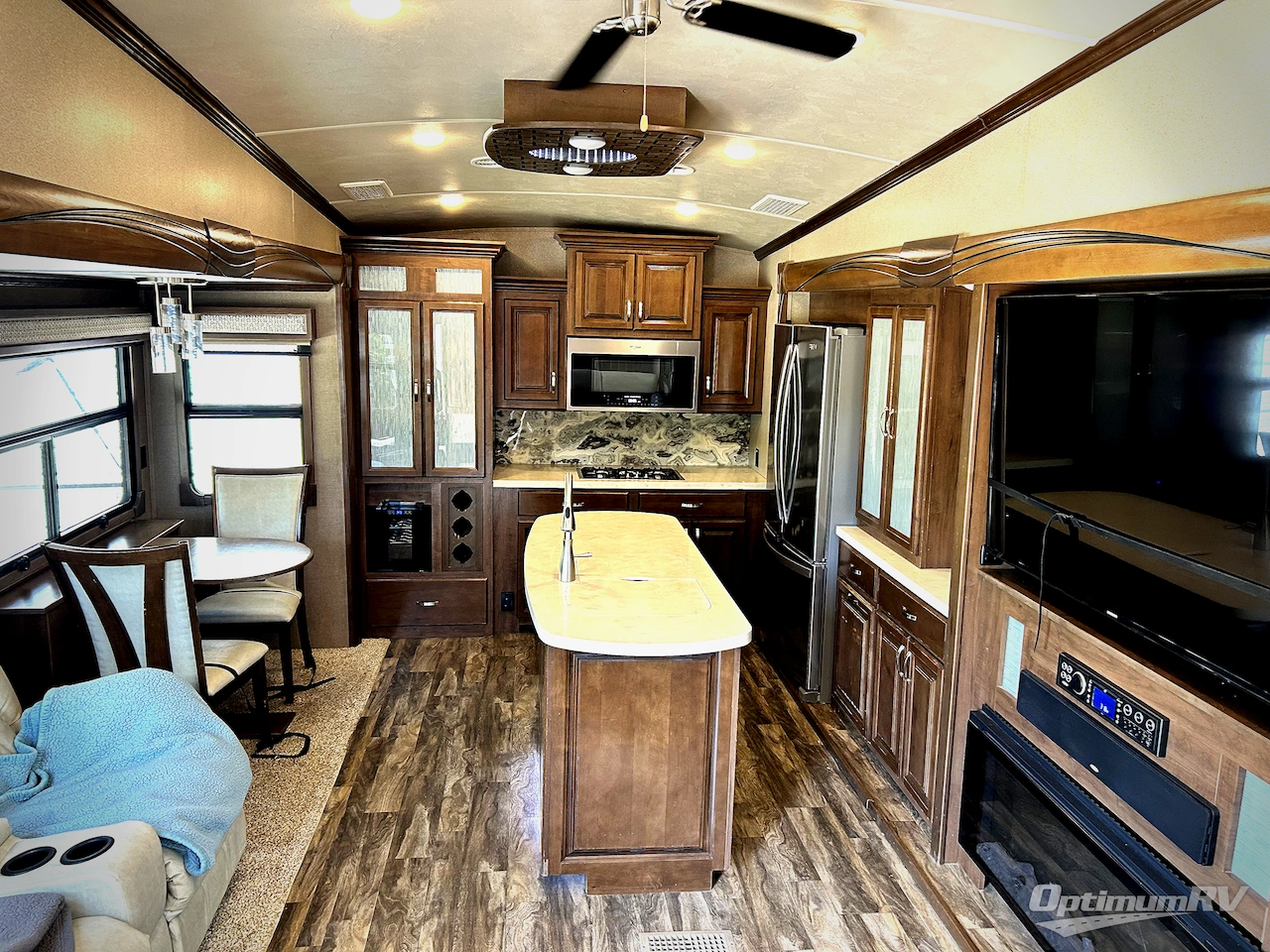 2018 Forest River Cedar Creek Champagne Edition 38ERK Photo 4