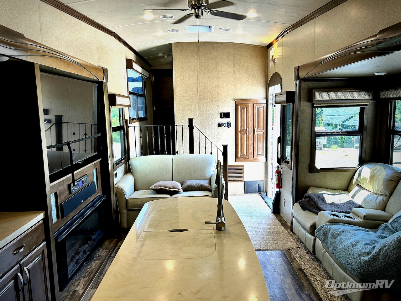 2018 Forest River Cedar Creek Champagne Edition 38ERK Photo 5