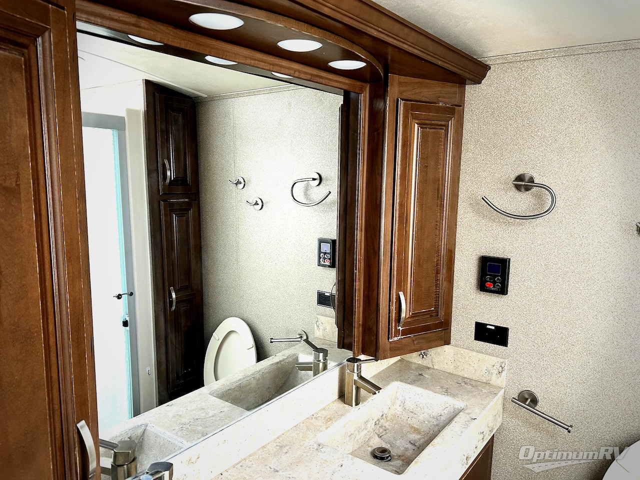 2018 Forest River Cedar Creek Champagne Edition 38ERK Photo 27