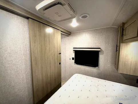 2026 East To West Della Terra 275BH RV Photo 4