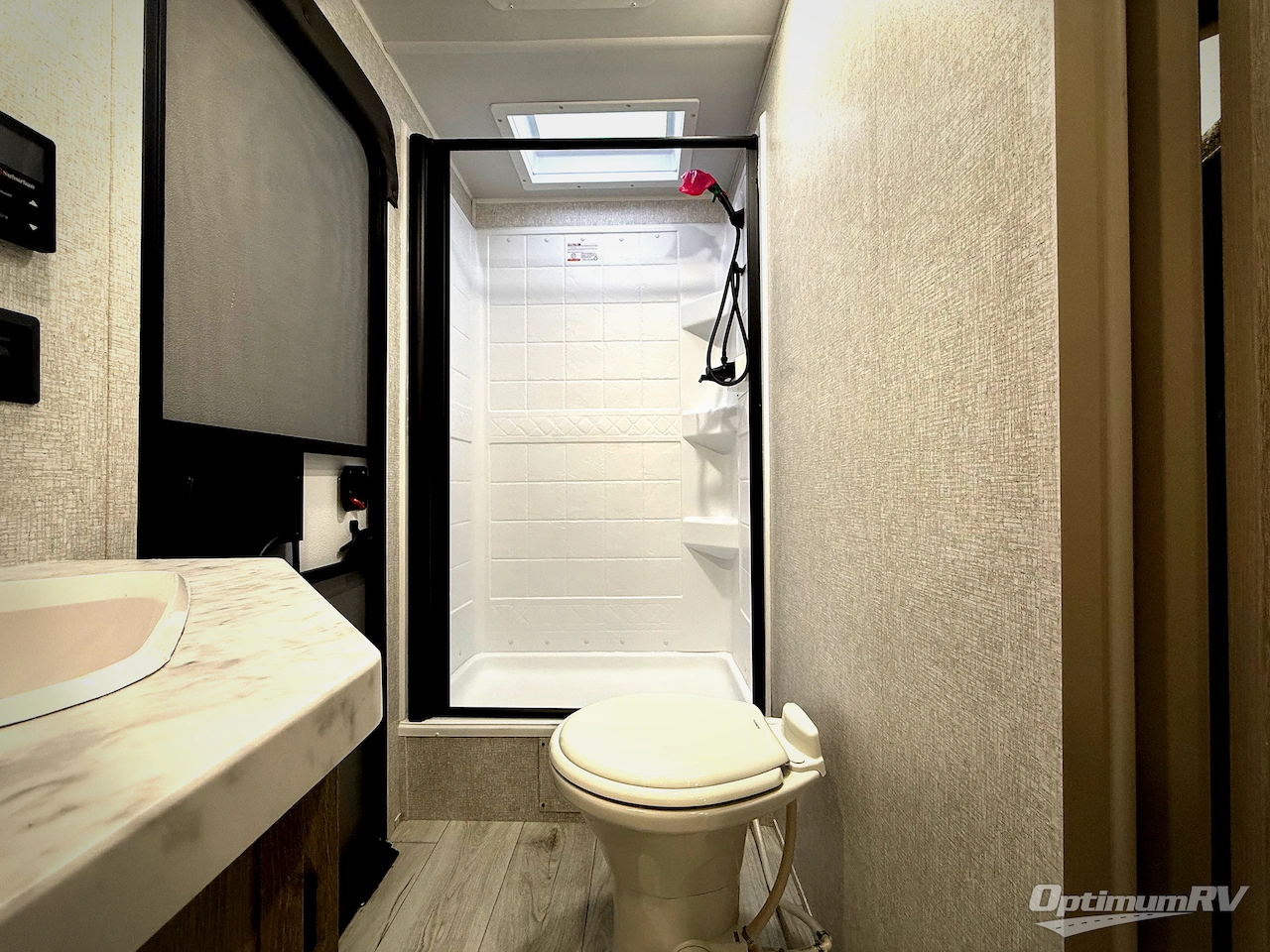 2026 East To West Della Terra 275BH Photo 9