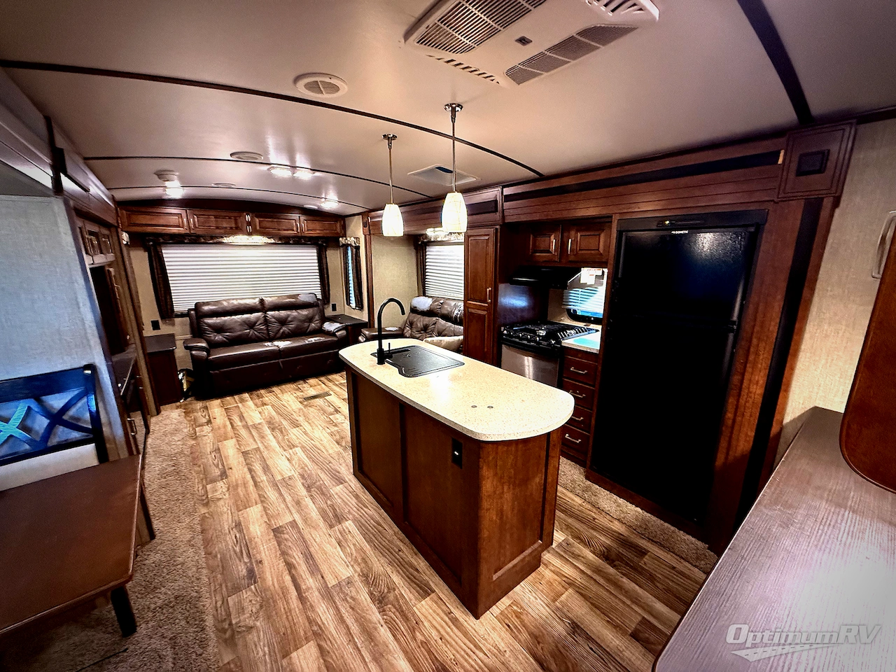 2018 Keystone Outback 330RL Photo 4