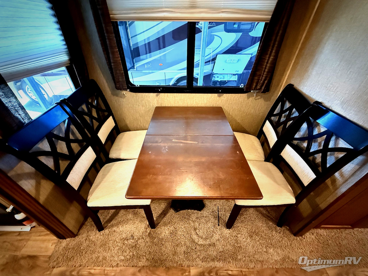 2018 Keystone Outback 330RL Photo 5