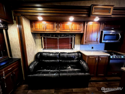 2016 Keystone Montana High Country 310RE RV Photo 2