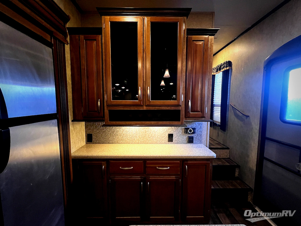 2016 Keystone Montana High Country 310RE Photo 19