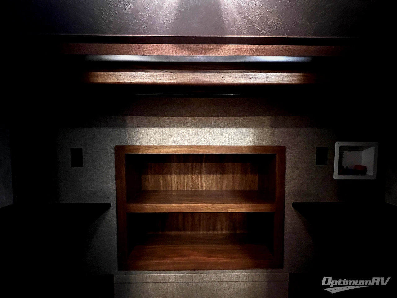 2016 Keystone Montana High Country 310RE Photo 27