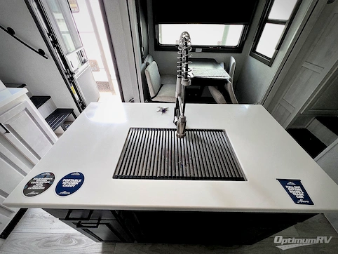 2025 East To West Ahara 380FL RV Photo 2