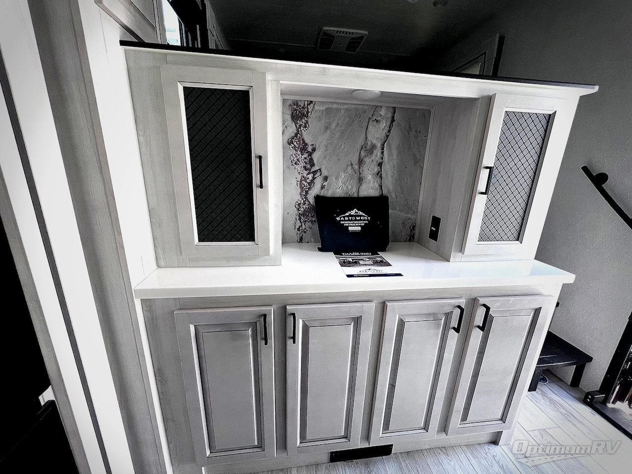 2025 East To West Ahara 380FL Photo 11