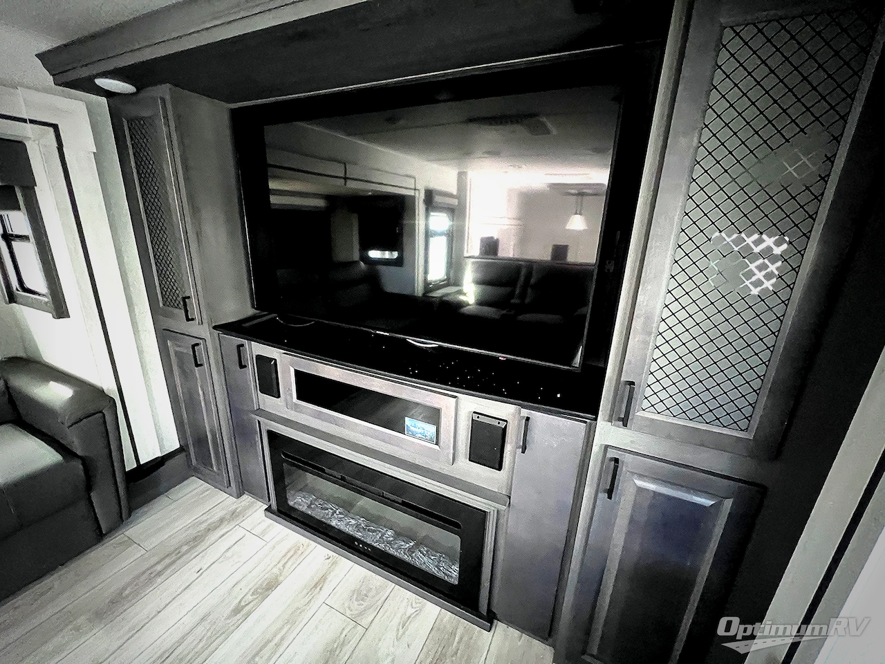 2025 East To West Ahara 380FL Photo 14