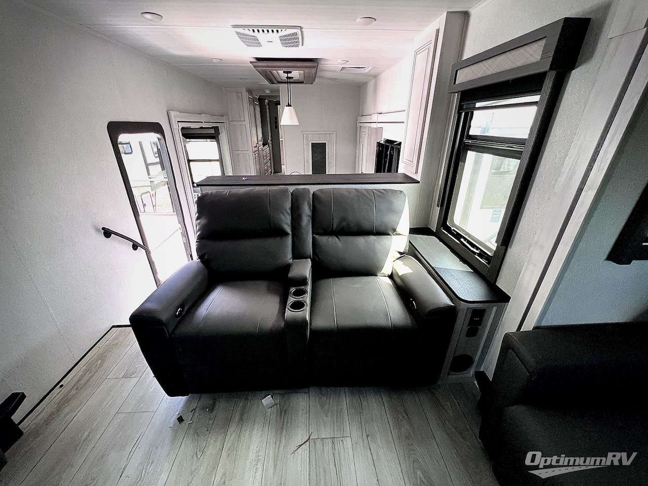 2025 East To West Ahara 380FL Photo 16