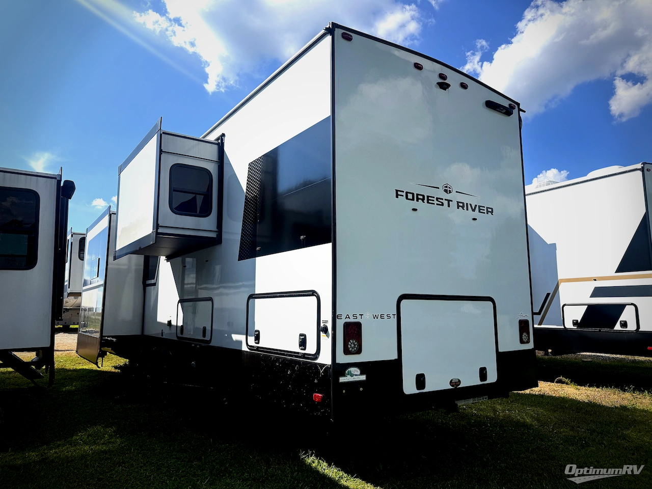 2025 East To West Ahara 380FL Photo 3