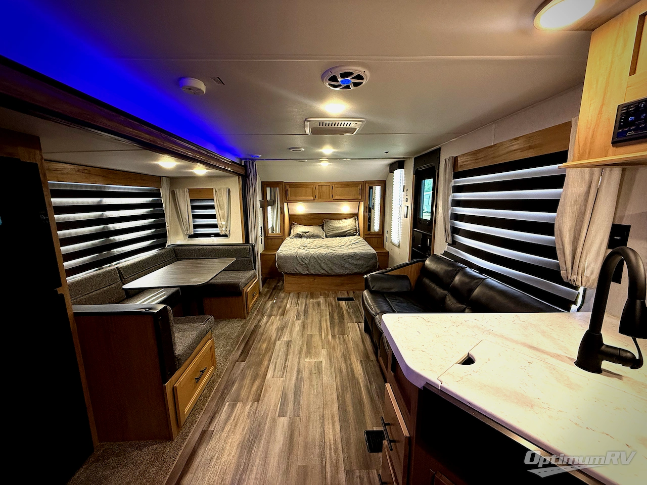 2023 Forest River Cherokee Grey Wolf 29RRT Photo 5