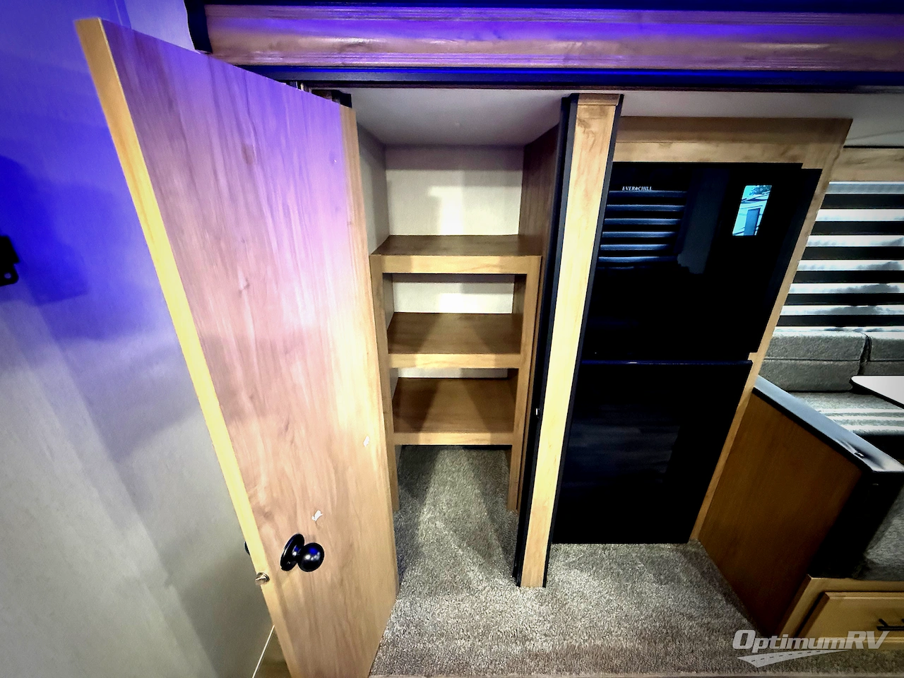 2023 Forest River Cherokee Grey Wolf 29RRT Photo 9