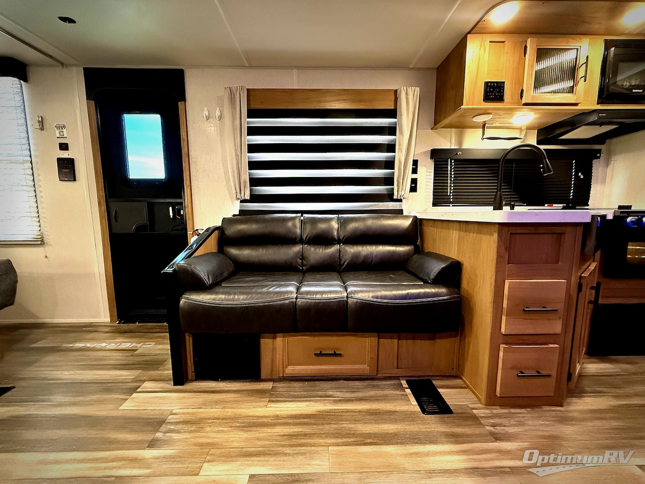 2023 Forest River Cherokee Grey Wolf 29RRT Photo 10