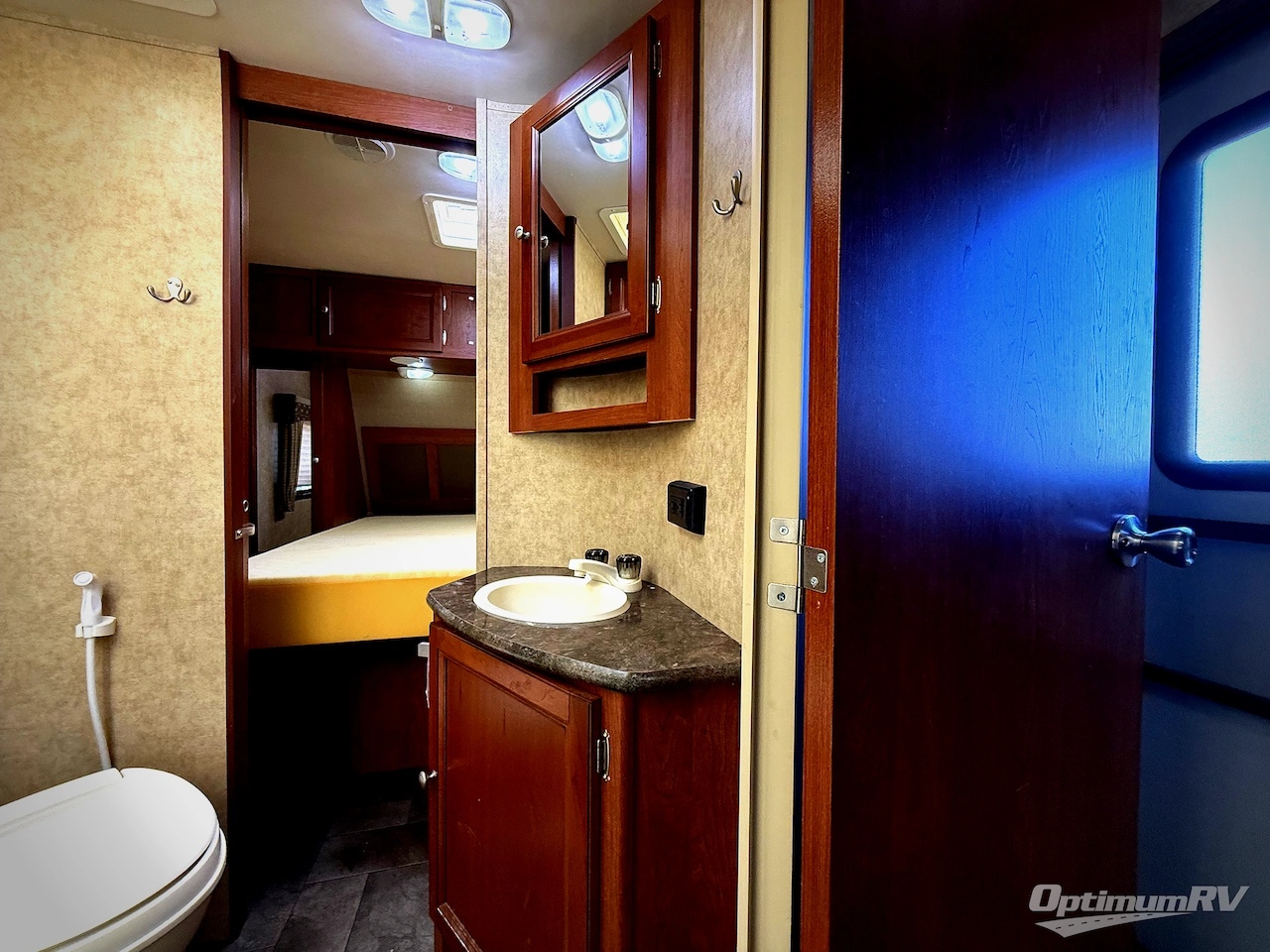 2013 Dutchmen Coleman CTU 297RE Photo 17