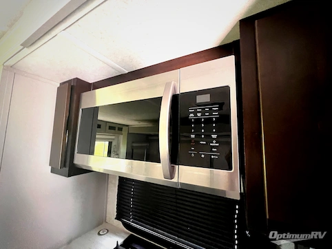 2021 Palomino River Ranch 392MB RV Photo 2