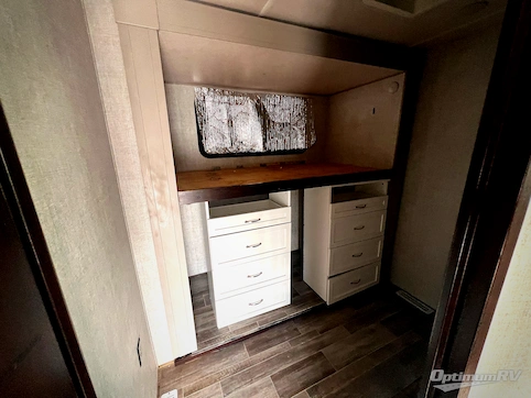 2021 Palomino River Ranch 392MB RV Photo 3