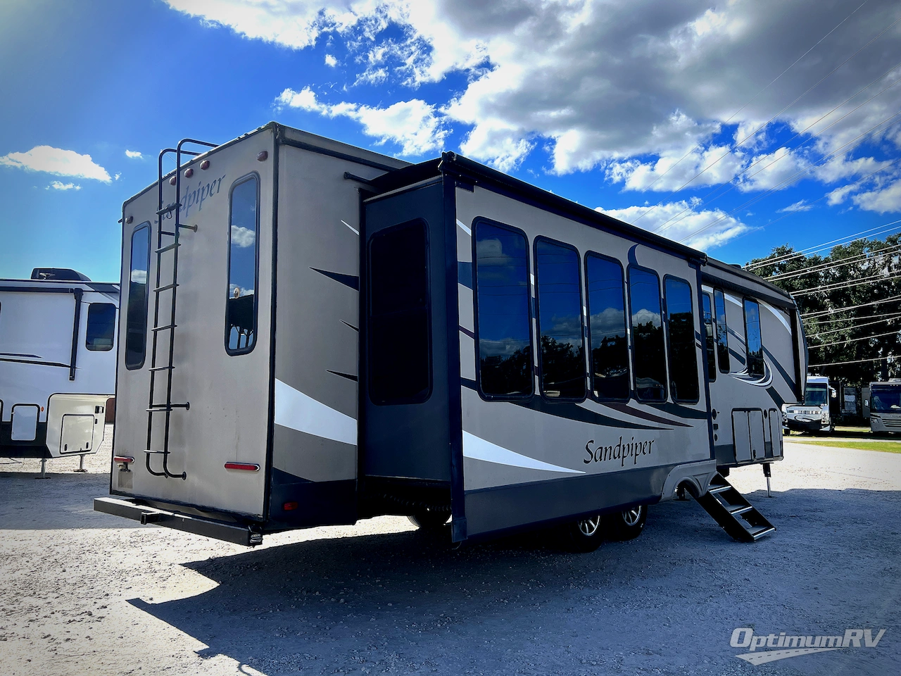 2015 Forest River Sandpiper 346RETS Photo 3