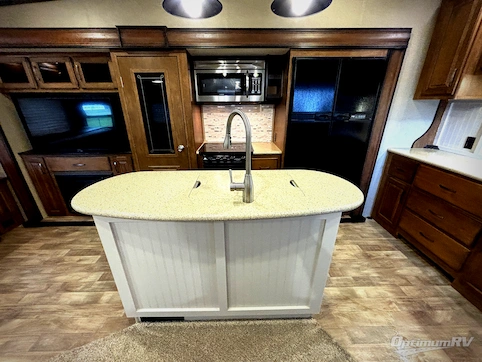 2017 Grand Design Reflection 337RLS RV Photo 2
