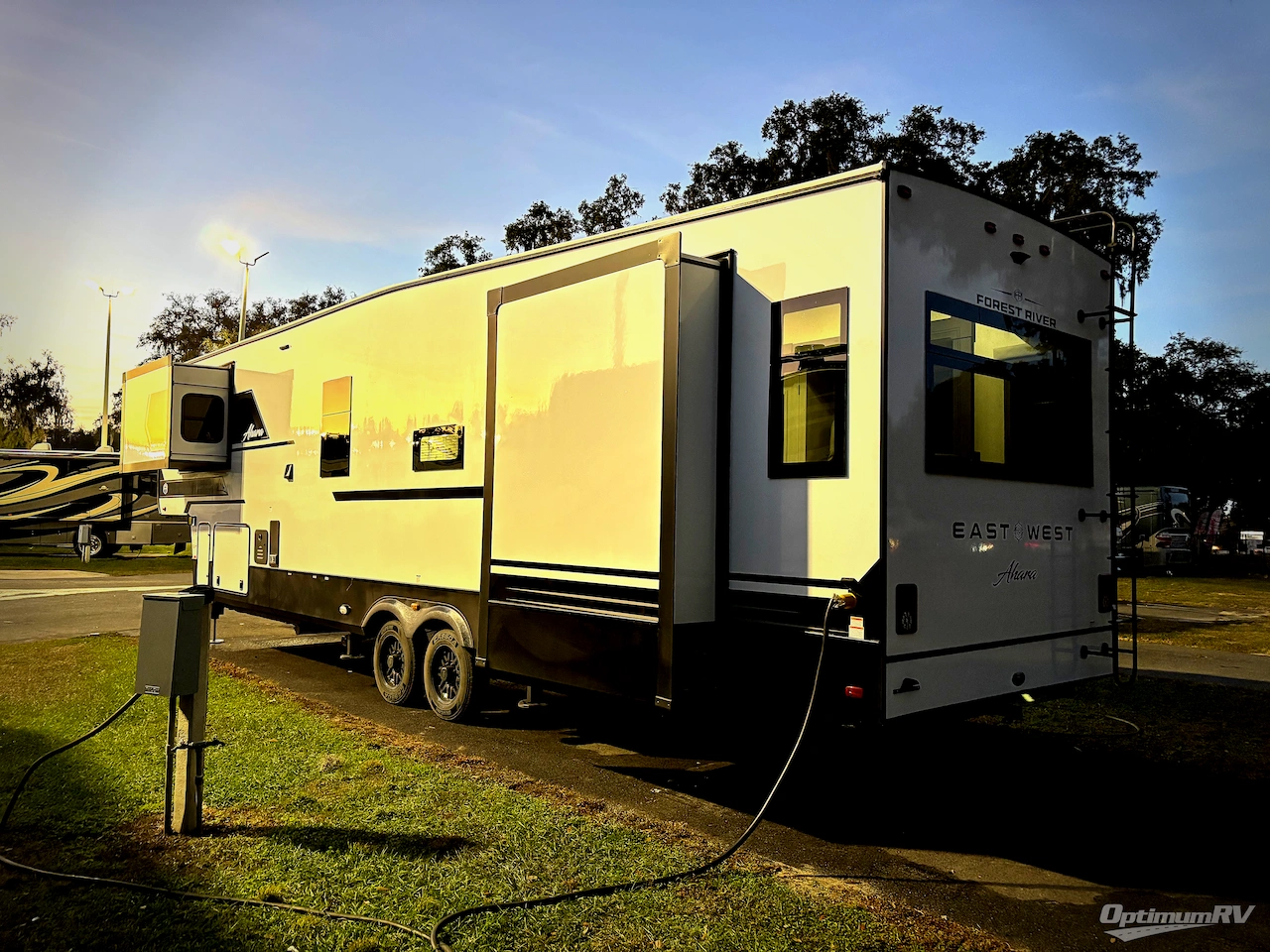 2026 East To West Ahara 383UR Photo 3