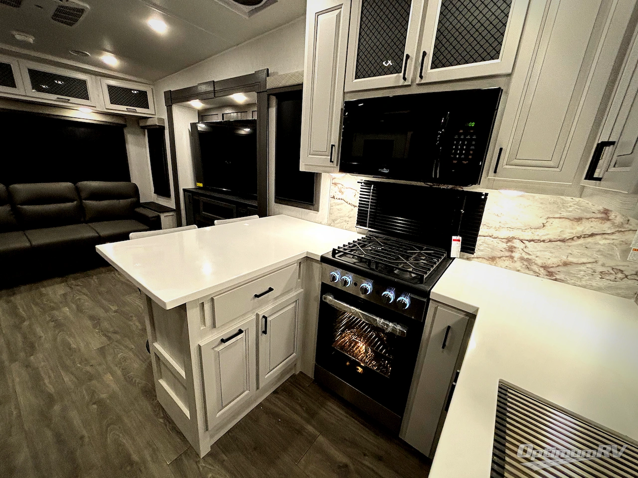 2026 East To West Ahara 383UR Photo 18