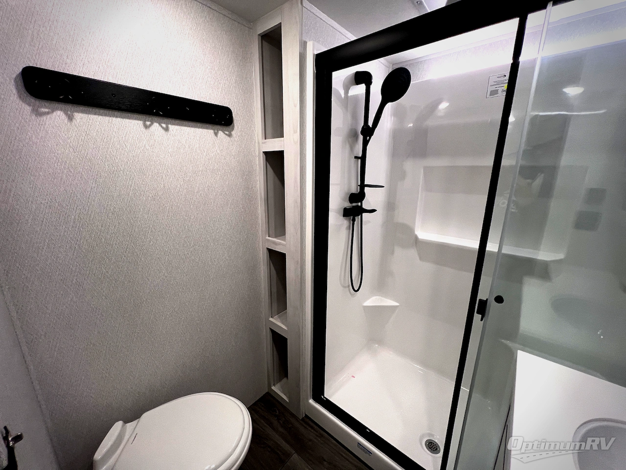 2026 East To West Ahara 383UR Photo 47