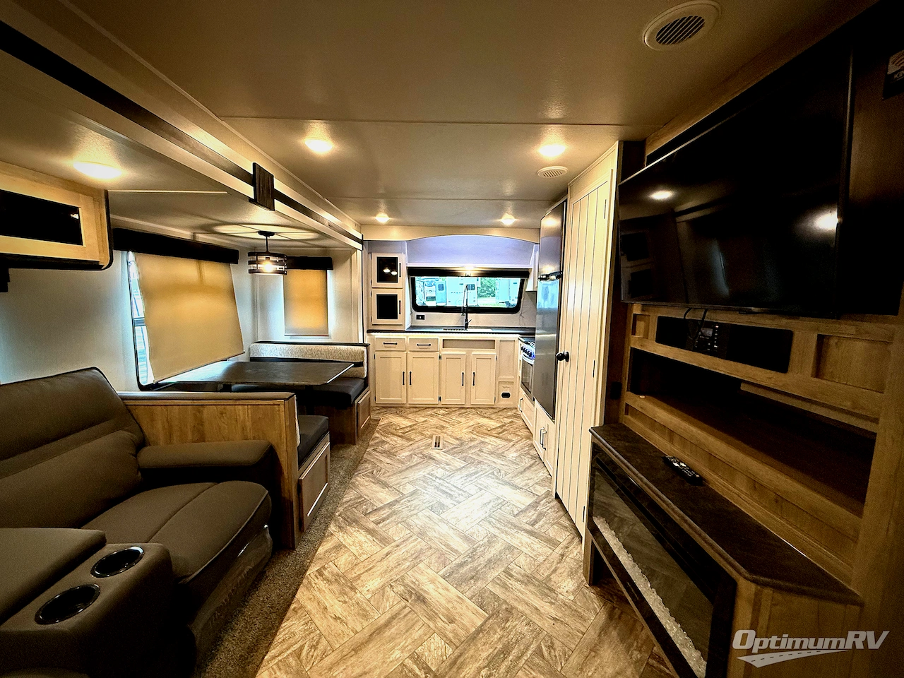 2023 Palomino Puma 31FKRK Photo 5
