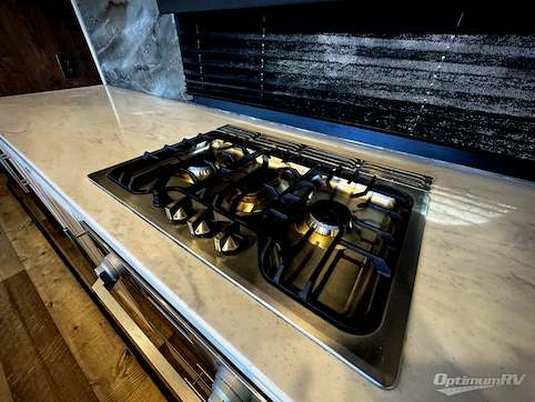 2021 KZ Durango Gold G383RLQ RV Photo 3