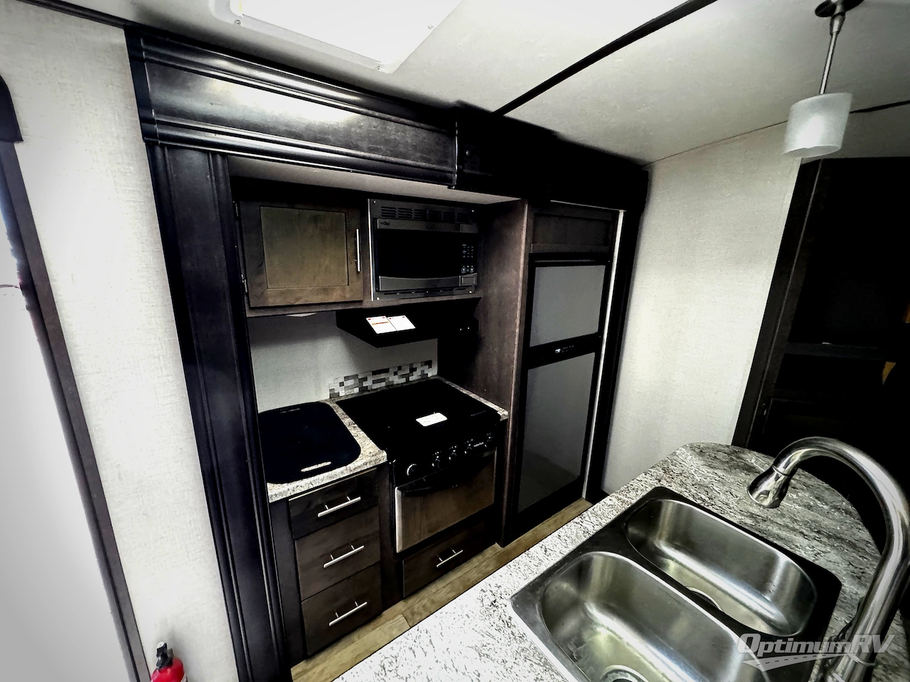 2018 CrossRoads Sunset Trail Super Lite SS331BH Photo 3