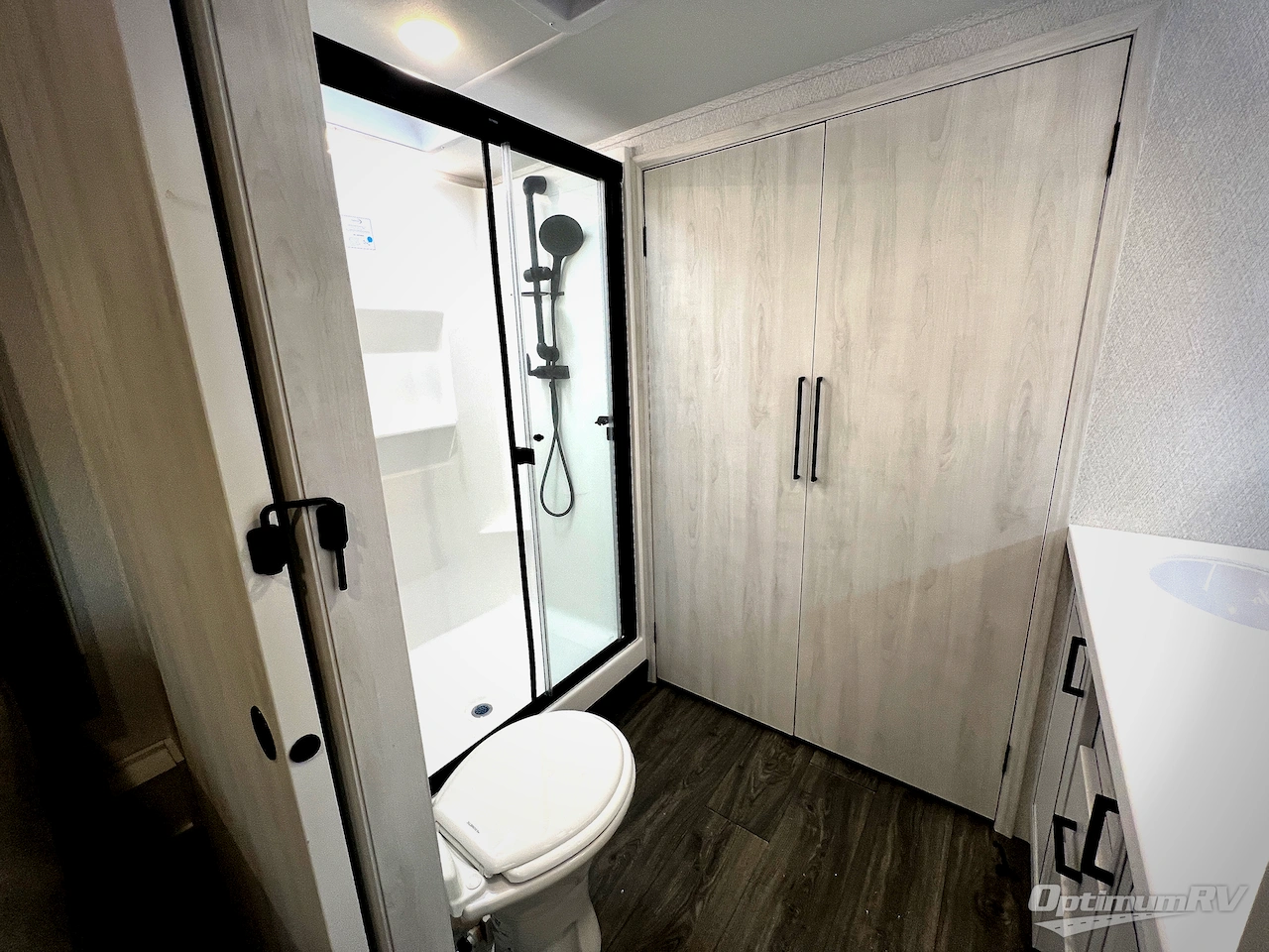 2026 East To West Ahara 395FB Photo 26