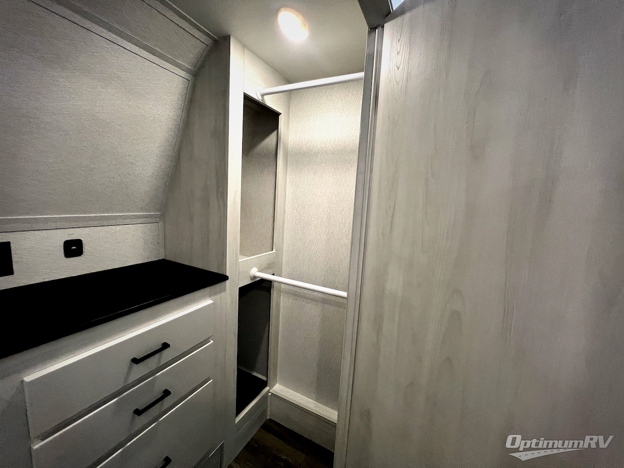 2026 East To West Ahara 395FB Photo 30