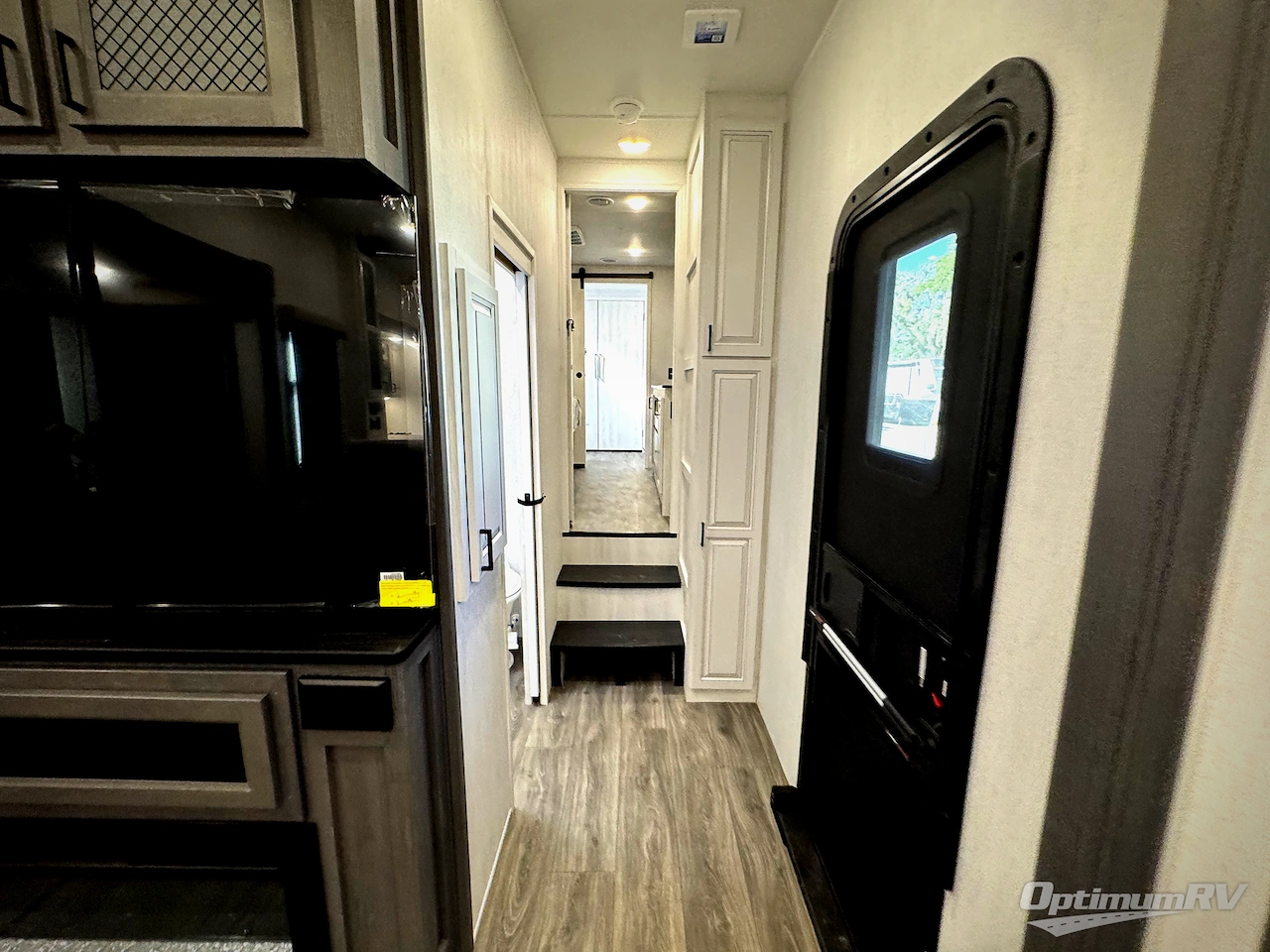 2026 East To West Ahara 395FB Photo 7