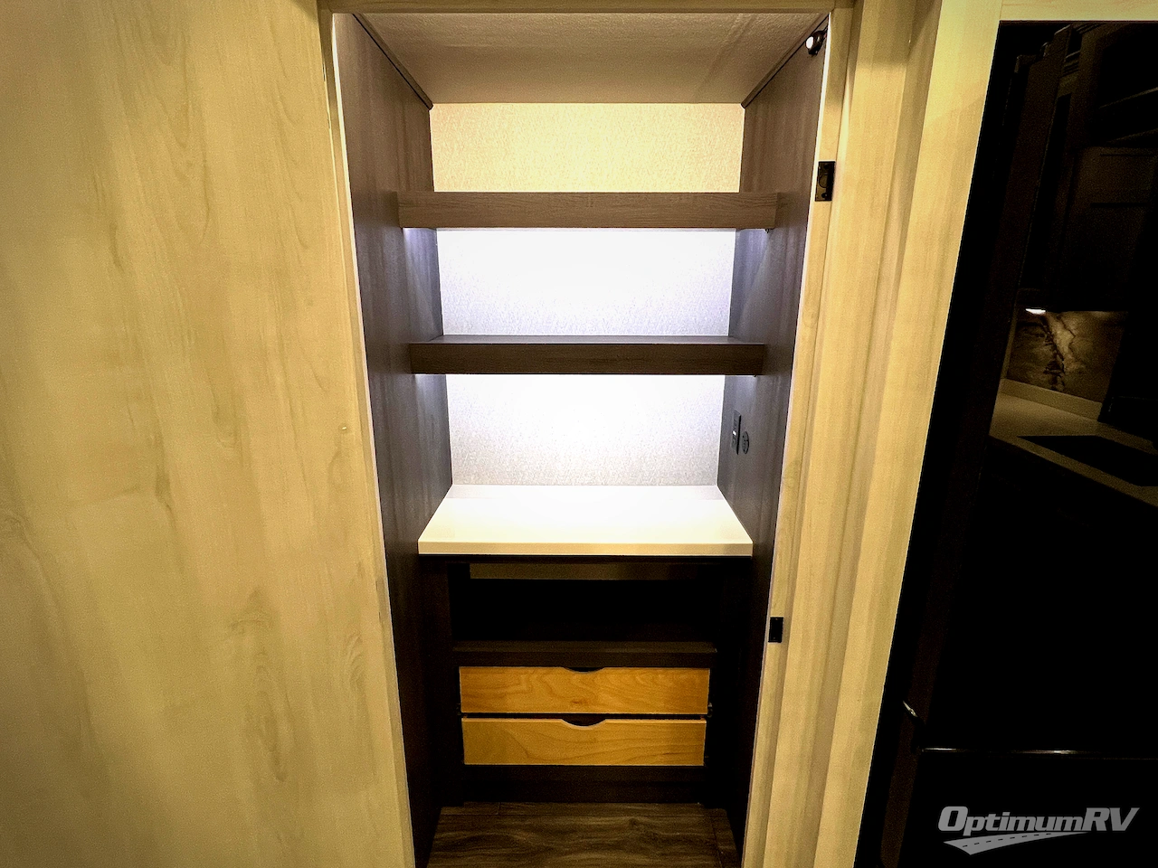 2026 East To West Ahara 395FB Photo 11