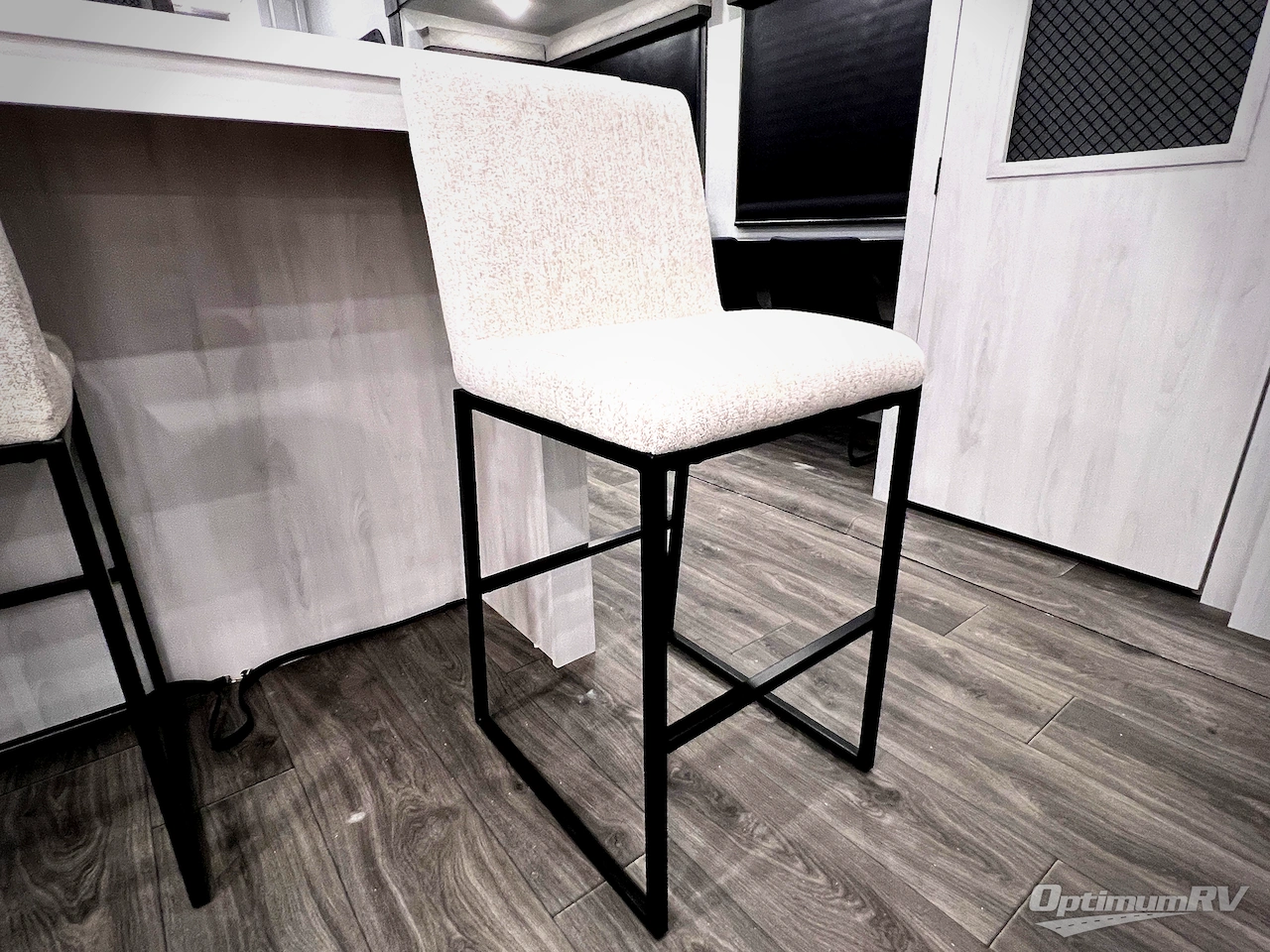 2026 East To West Ahara 395FB Photo 31