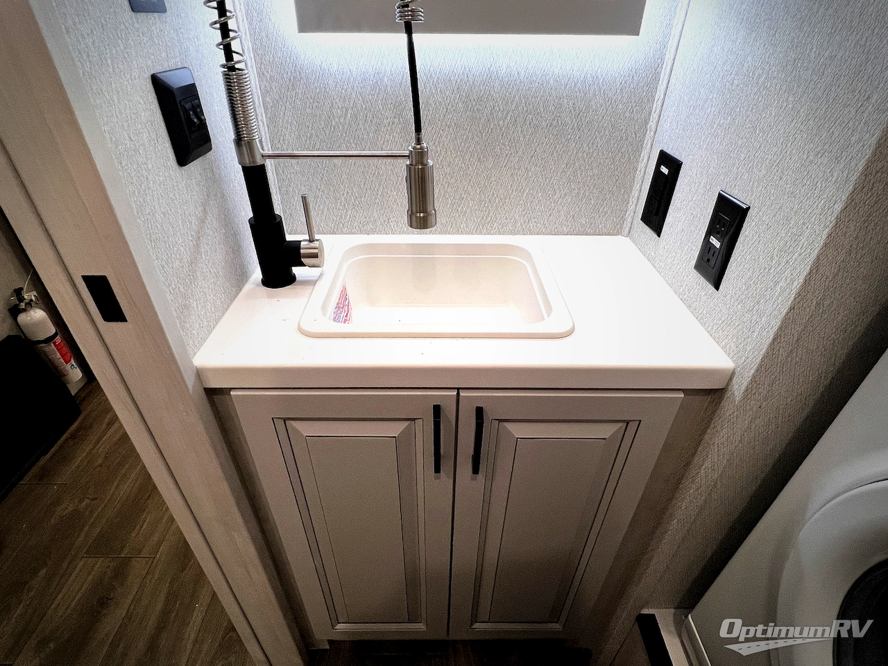 2026 East To West Ahara 395FB Photo 54