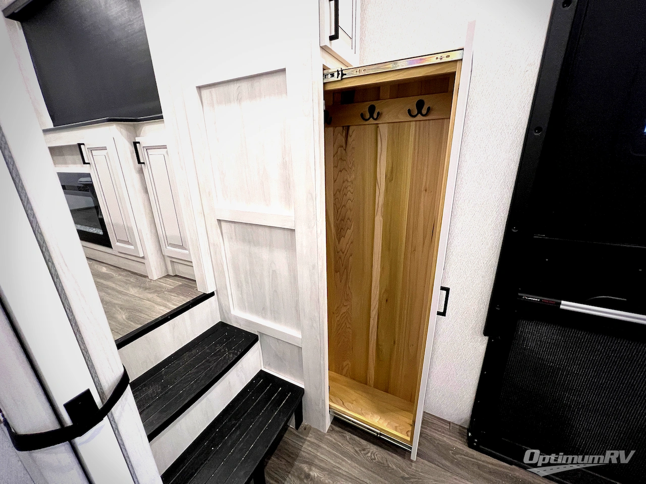 2026 East To West Ahara 395FB Photo 58