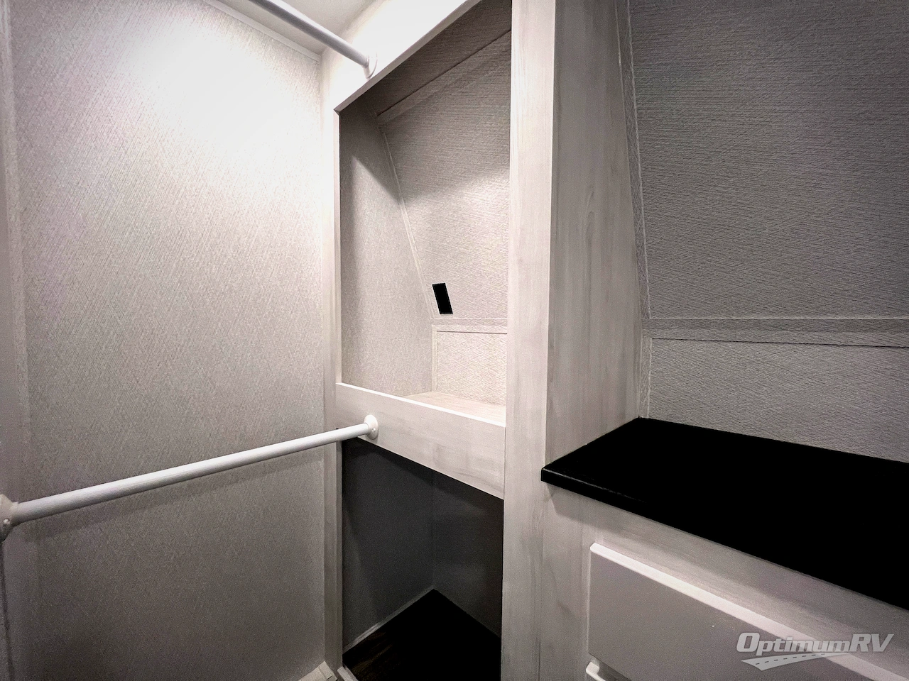 2026 East To West Ahara 395FB Photo 78