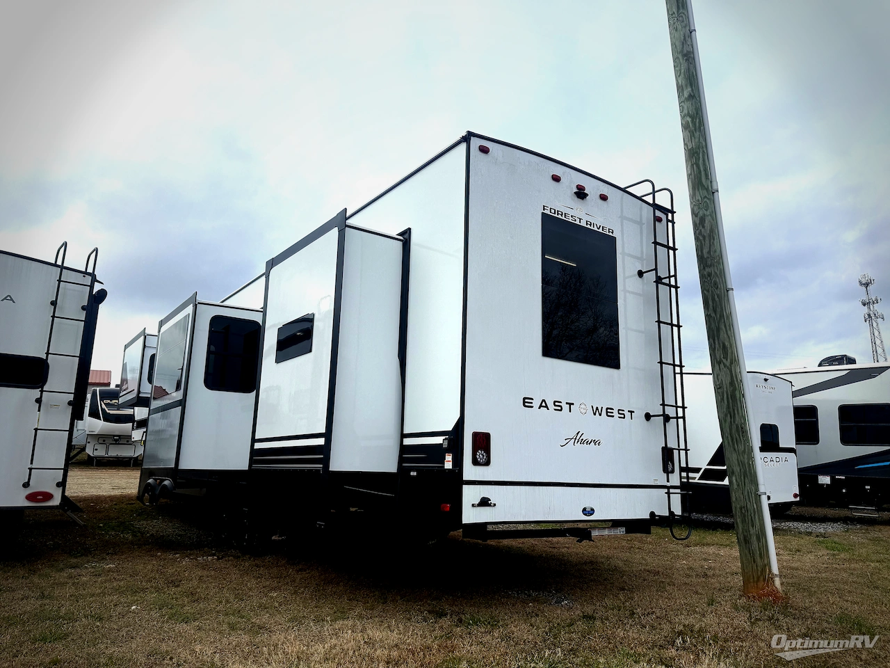 2026 East To West Ahara 395FB Photo 3