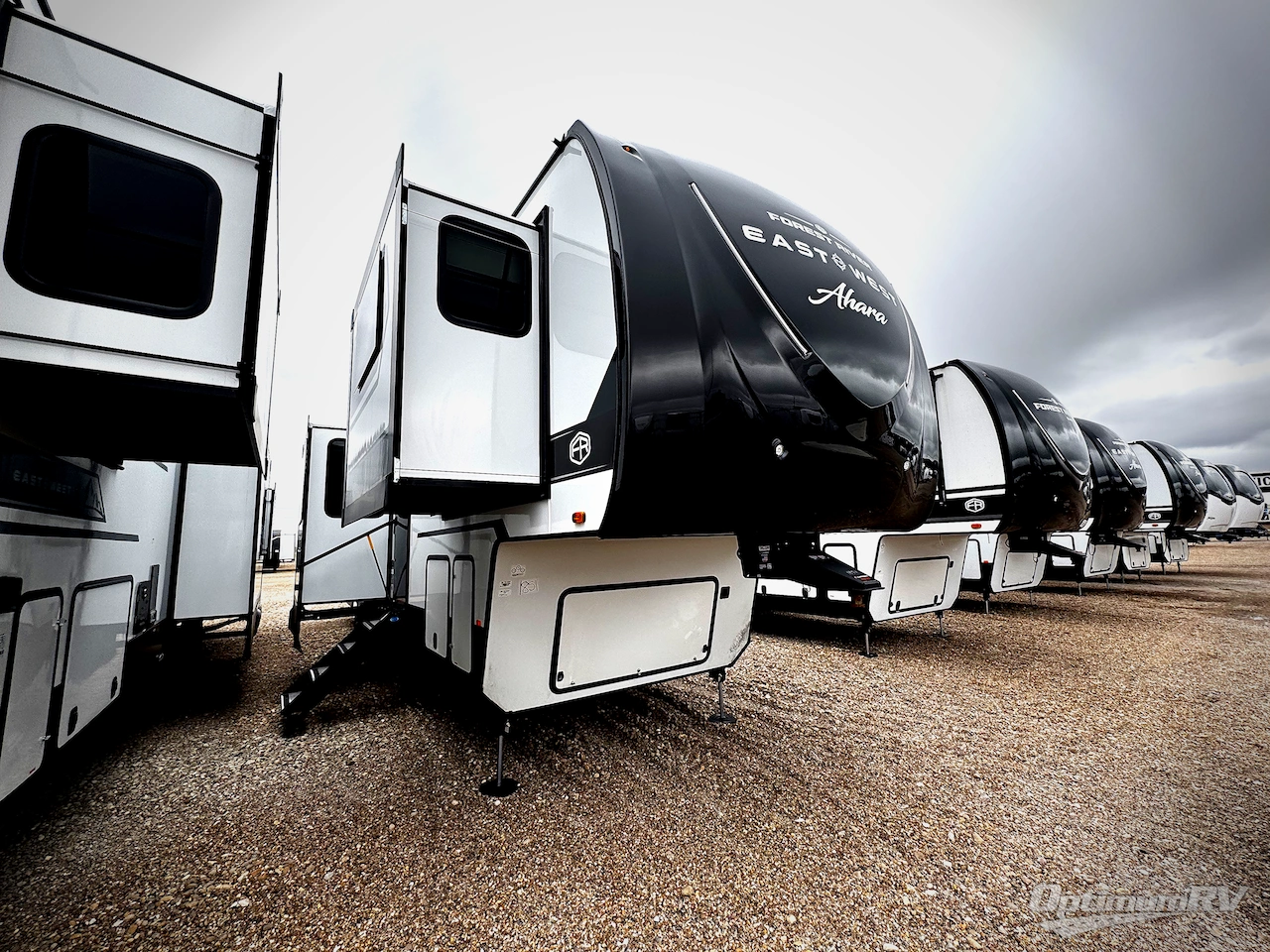 2026 East To West Ahara 380FL Photo 1